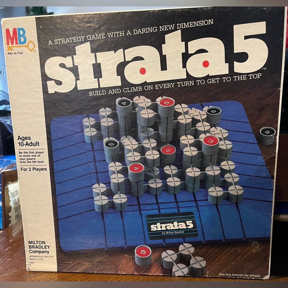Strata 5 Strategy Board game 1984 Milton Bradley Company